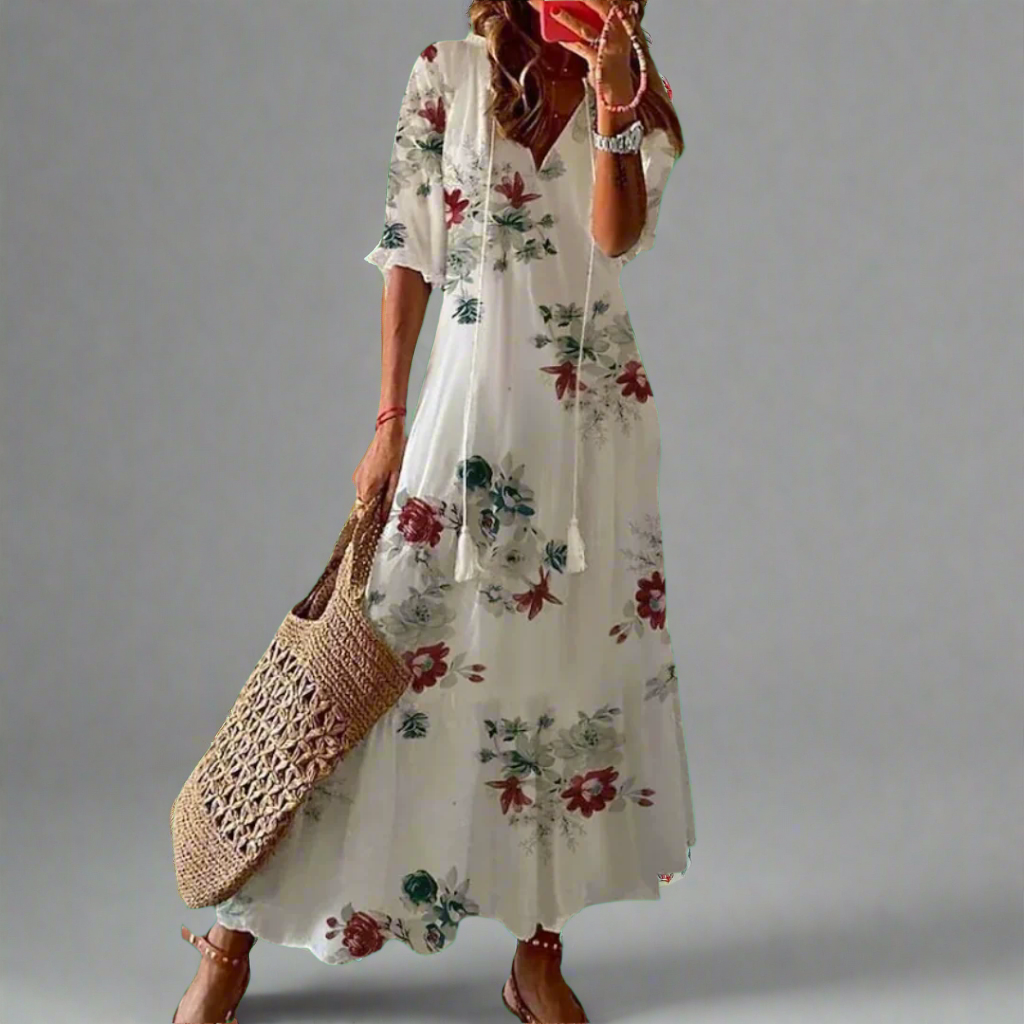 Cyratrud | Elegant Airy Maxi Dress with a Contemporary Touch