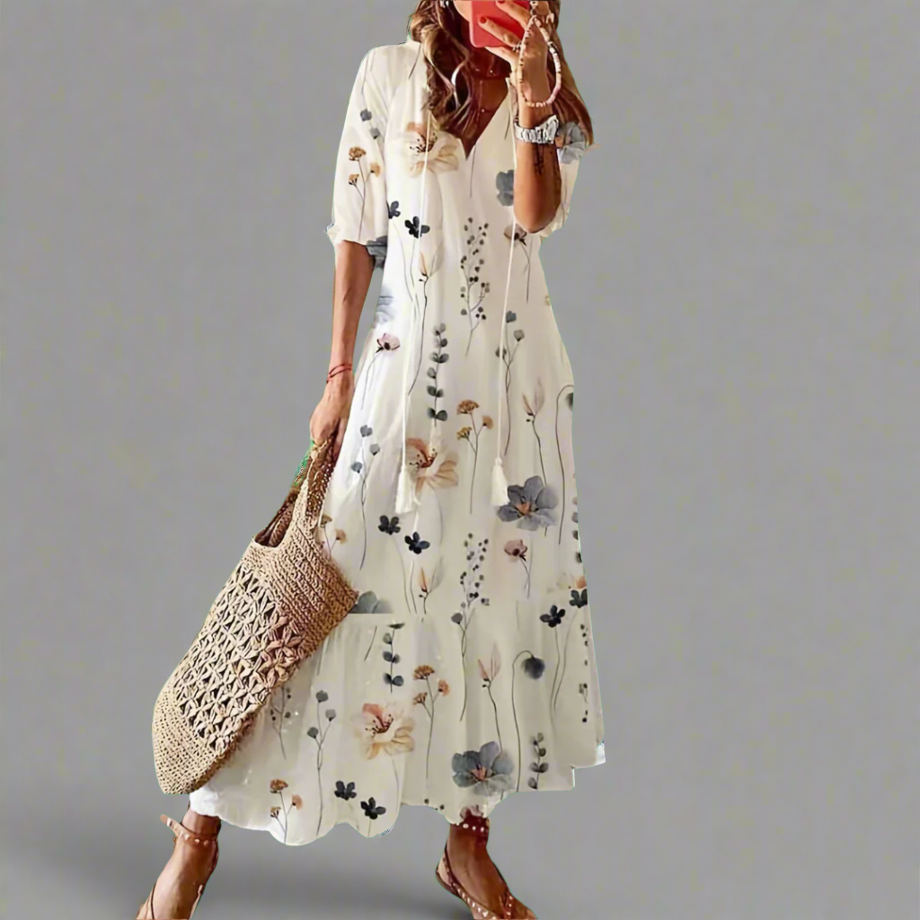 Cyratrud | Elegant Airy Maxi Dress with a Contemporary Touch