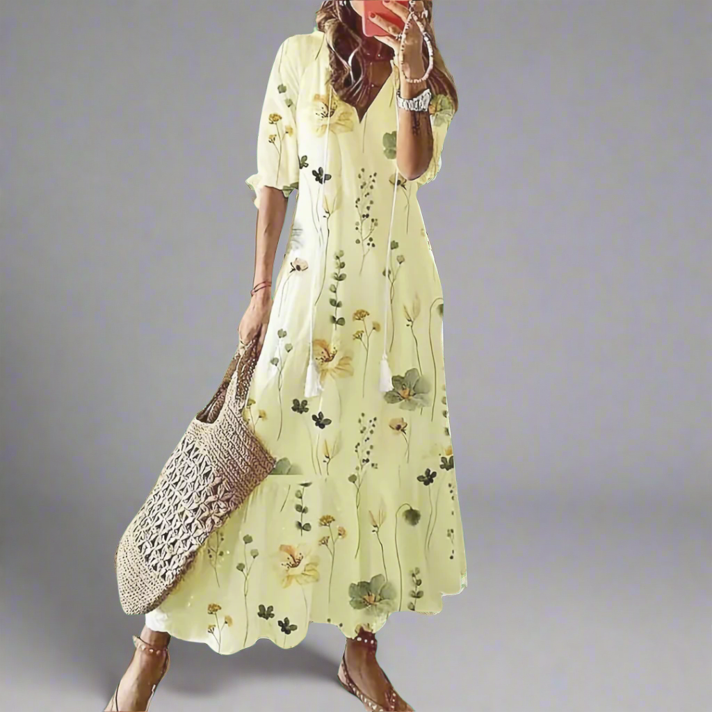 Cyratrud | Elegant Airy Maxi Dress with a Contemporary Touch