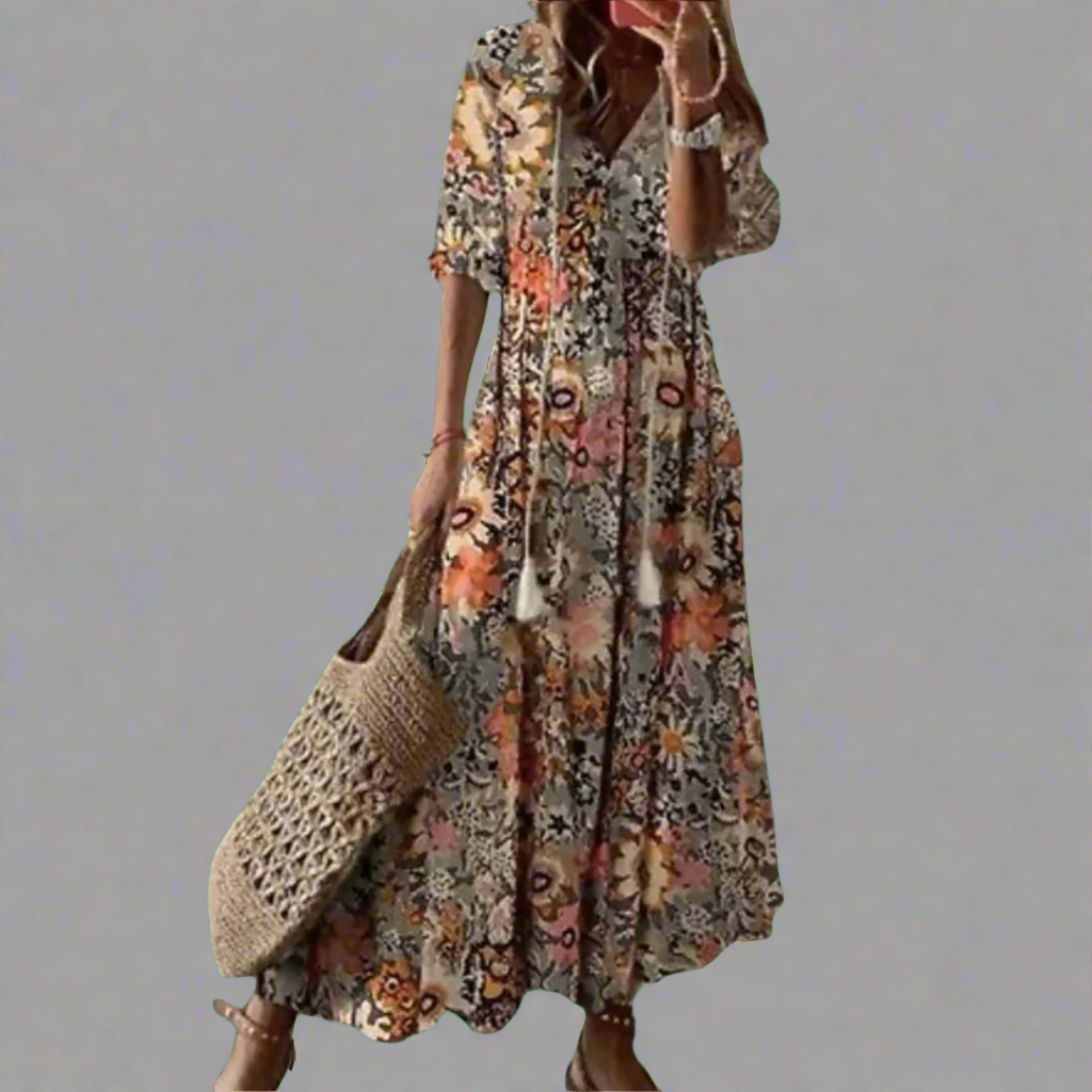 Cyratrud | Elegant Airy Maxi Dress with a Contemporary Touch